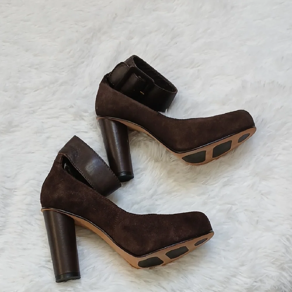 L.L. Bean Dark Brown Women's Ankle Strap‎  Heels Size 6.5 M